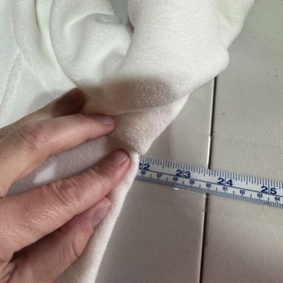 Crown & Ivy NWT Women's Ivory Tartan Plaid Fleece Pullover Jacket Size L Holiday - Picture 10 of 11